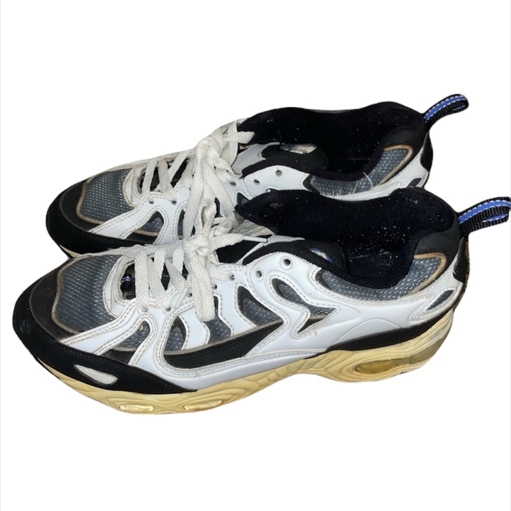 NAVY SPORTS SHOES
